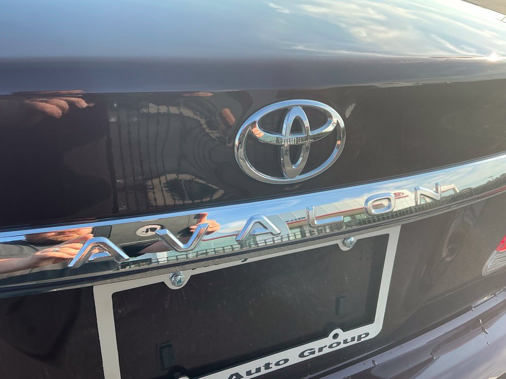 Used 2012 Toyota Avalon Limited FWD image 10