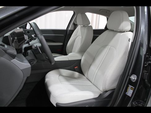 Certified 2026 Hyundai Sonata SEL FWD image 5