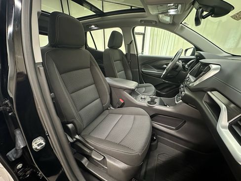 Certified 2024 GMC Terrain SLE w/ Driver Convenience Package AWD/4WD image 19