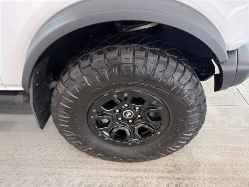 Used 2023 Ford Bronco Wildtrak AWD/4WD image 5