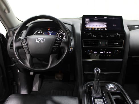 Used 2024 INFINITI QX80 Luxe image 2