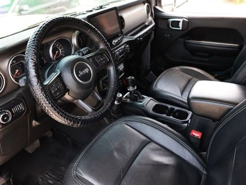 Used 2018 Jeep Wrangler Unlimited Sport S AWD/4WD image 6