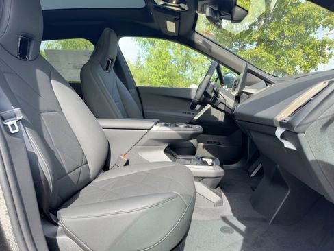 Used 2025 BMW iX xDrive50 w/ Sport Package image 22