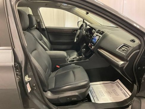 Used 2018 Subaru Outback 2.5i Limited AWD/4WD image 29