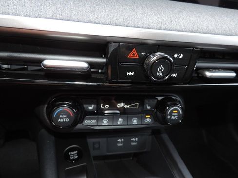 New 2026 Nissan Kicks SV image 20