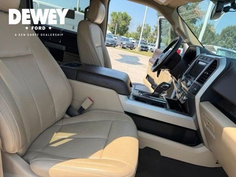 Used 2019 Ford F150 Lariat w/ Equipment Group 502A Luxury AWD/4WD image 28