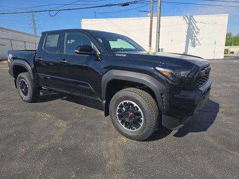 New 2026 Toyota Tacoma TRD Off-Road AWD/4WD image 7