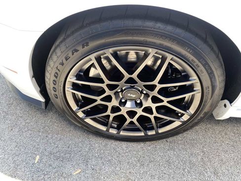 Used 2014 Ford Mustang Shelby GT500 w/ Equipment Group 821A image 41