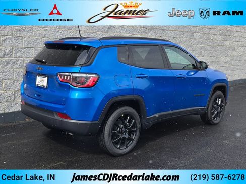 New 2026 Jeep Compass Latitude AWD/4WD image 5