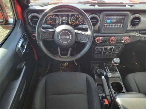 Used 2021 Jeep Gladiator Sport image 24