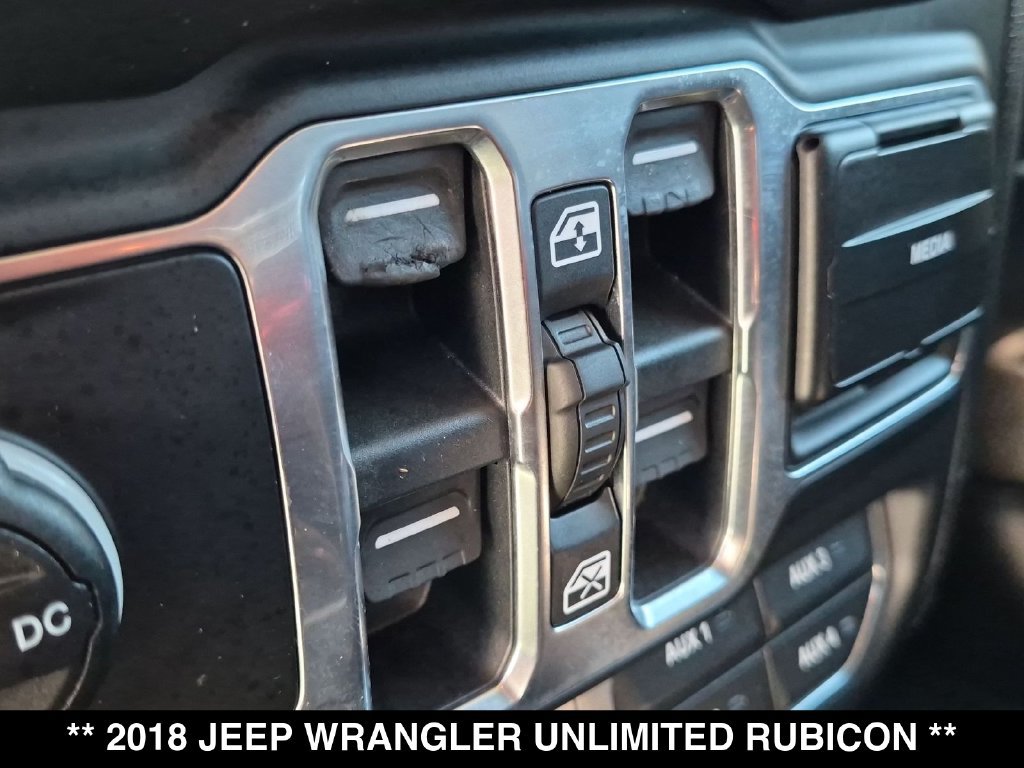 Used 2018 Jeep Wrangler Unlimited Rubicon w/ Dual Top Group AWD/4WD image 26