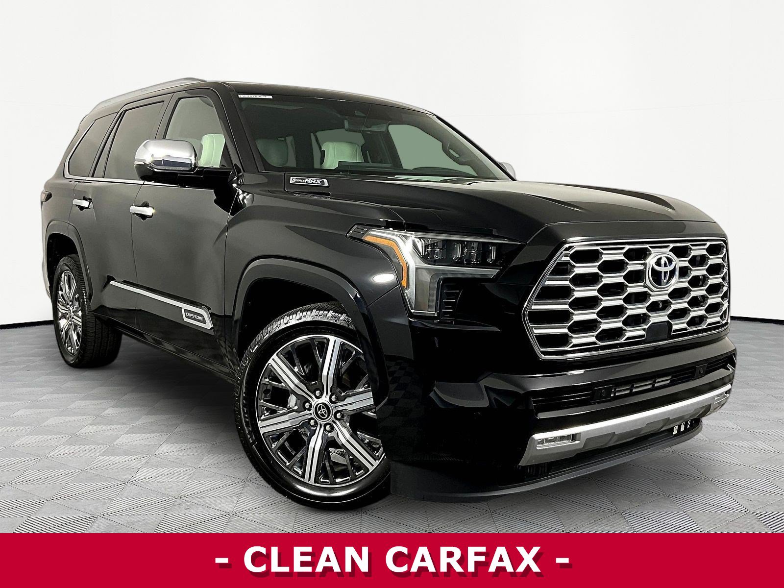 Used 2023 Toyota Sequoia Capstone AWD/4WD image 3
