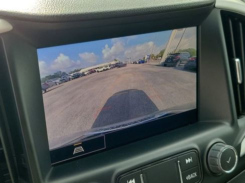 Used 2023 GMC Terrain SLT AWD/4WD image 29