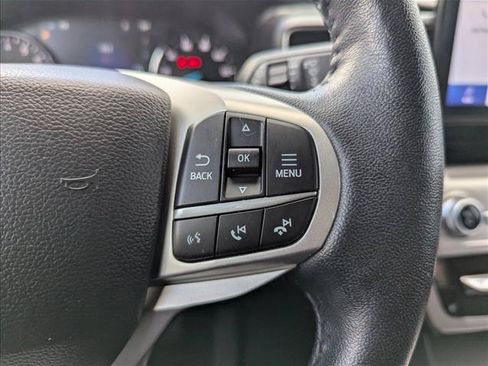 Used 2022 Ford Explorer XLT w/ Equipment Group 202A AWD/4WD image 14