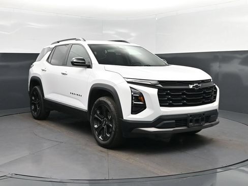 Used 2025 Chevrolet Equinox LT w/ Midnight Edition FWD image 9