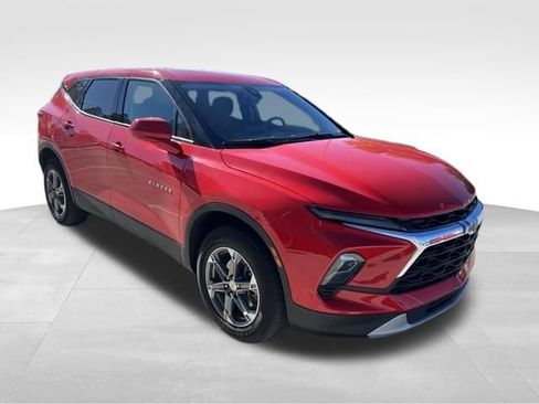 Used 2023 Chevrolet Blazer LT w/ Driver Confidence Package AWD/4WD image 4