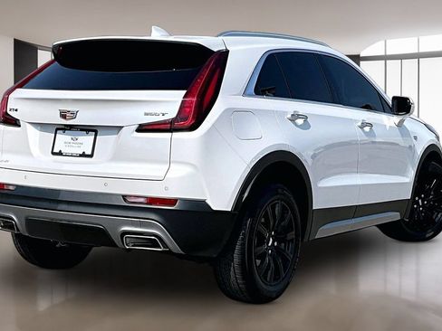 Used 2023 Cadillac XT4 Premium Luxury w/ Technology Package FWD image 2