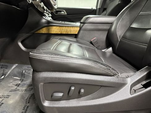 Used 2017 GMC Yukon Denali w/ Open Road Package image 10
