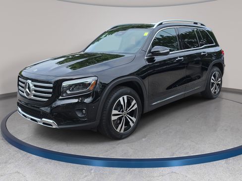Certified 2026 Mercedes-Benz GLB 250 4MATIC image 1