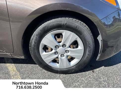 Used 2017 Kia Forte LX w/ LX Popular Package FWD image 14