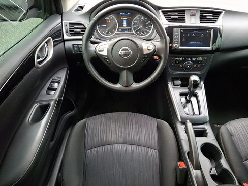 Used 2019 Nissan Sentra SV FWD image 17
