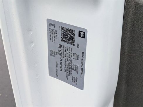 New 2025 GMC Savana 3500 w/ Driver Convenience Package image 28