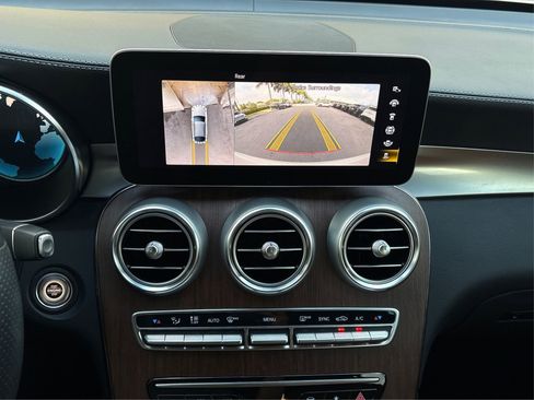 Used 2023 Mercedes-Benz GLC 300 4MATIC Coupe image 24