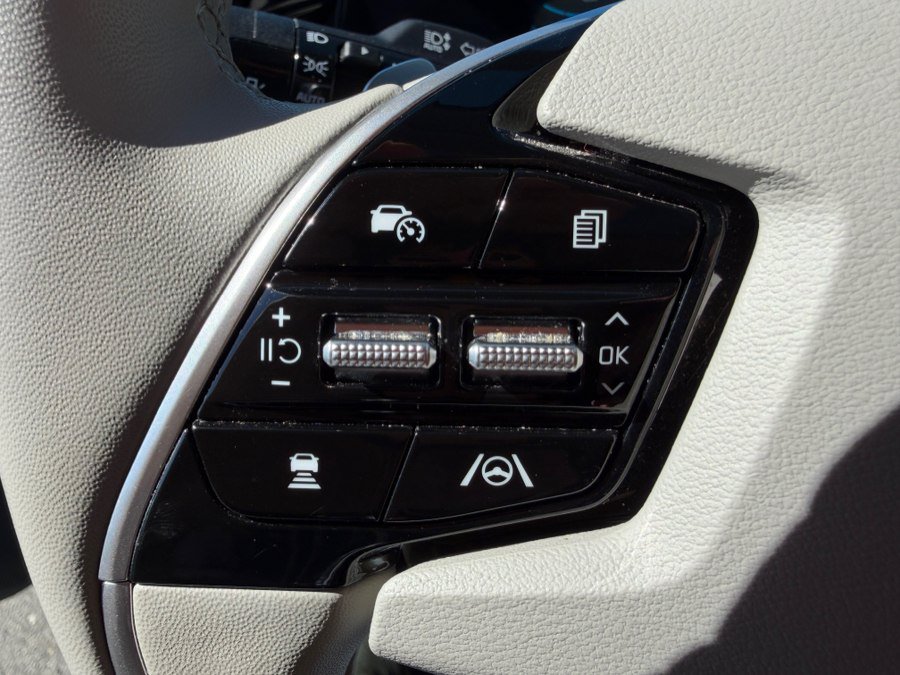 Used 2023 Kia Niro Wave w/ Wave Preserve Package FWD image 15