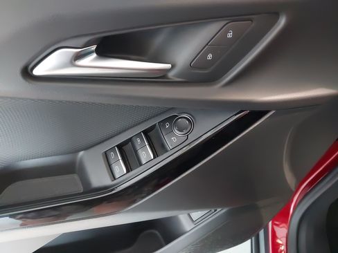 Certified 2026 Chevrolet Equinox RS w/ Safety and Technology Package FWD image 26