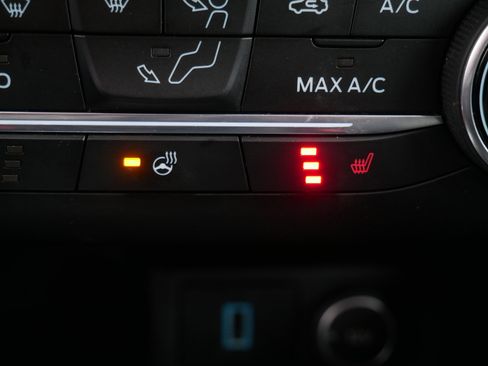 Used 2020 Ford Escape SEL image 31