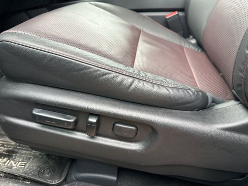 Used 2024 Honda Ridgeline Black Edition image 12