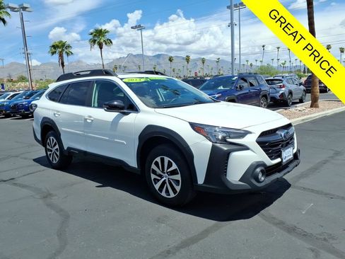 Used 2024 Subaru Outback Premium AWD/4WD image 1