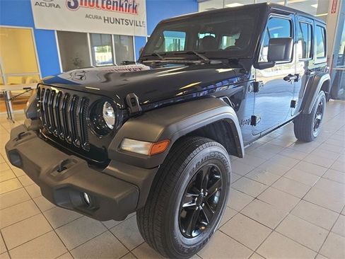 Used 2022 Jeep Wrangler Unlimited Sport image 4