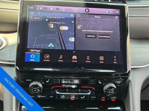 Used 2025 Jeep Grand Cherokee Limited RWD image 20