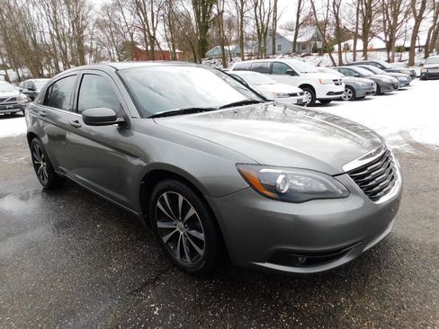 Used 2013 Chrysler 200 Touring w/ S Exterior Appearance Pkg image 1