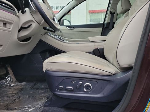 Used 2024 Hyundai Palisade Calligraphy image 16