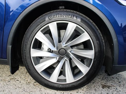 Used 2026 Tesla Model Y Long Range AWD/4WD image 11