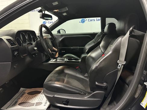 Used 2009 Dodge Challenger SRT8 w/ SRT Option Group II image 11