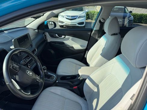 Used 2022 Hyundai Kona SEL w/ Convenience Package FWD image 11