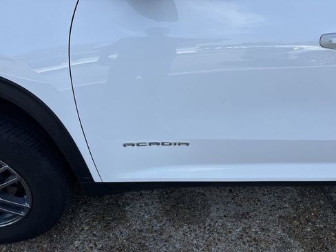Certified 2025 GMC Acadia Elevation FWD image 32