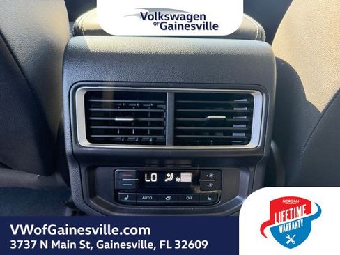 Certified 2025 Volkswagen Atlas SEL Premium R-Line AWD/4WD image 13