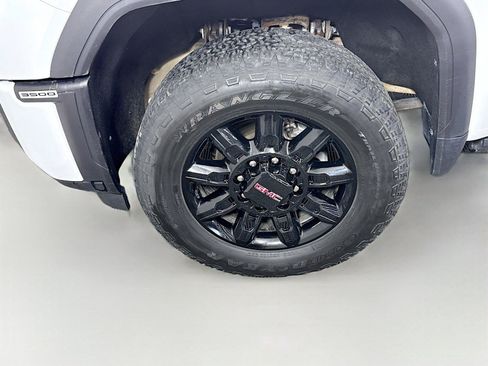 Used 2025 GMC Sierra 3500 AT4 w/ AT4 Premium Plus Package AWD/4WD image 26