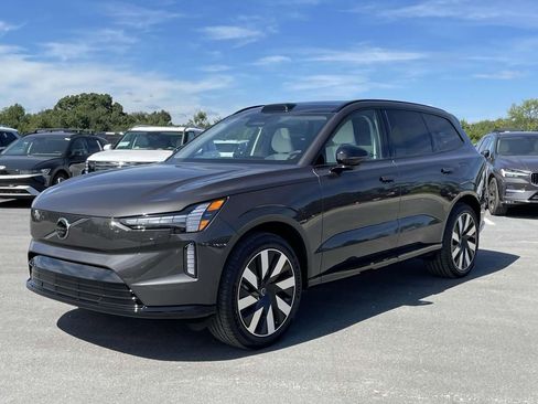 New 2025 Volvo EX90 Plus w/ Protection Package Premier image 21