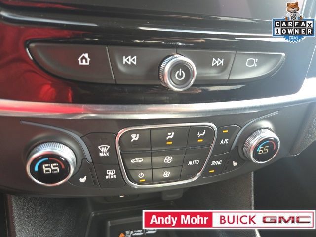 Used 2023 Chevrolet Traverse LT FWD image 36