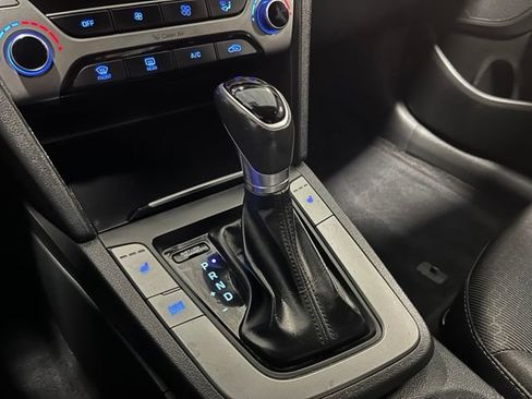 Used 2018 Hyundai Elantra Value Edition FWD image 25