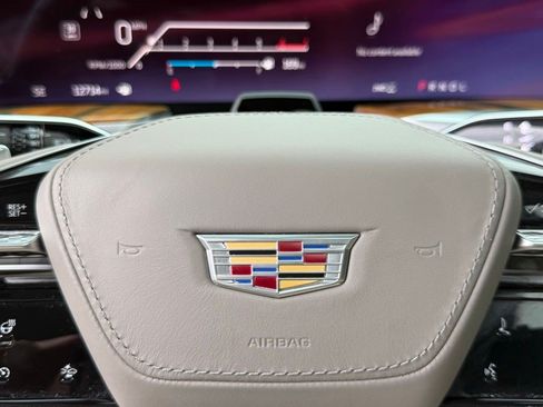 Certified 2025 Cadillac Escalade ESV Sport Platinum w/ LPO, ONYX Package AWD/4WD image 29