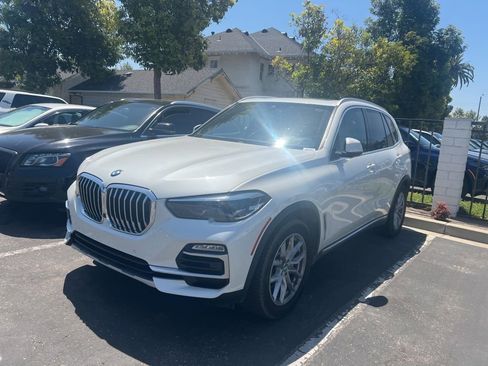 Used 2021 BMW X5 xDrive40i w/ Premium Package AWD/4WD image 3