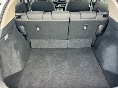 Used 2019 Honda HR-V EX image 18