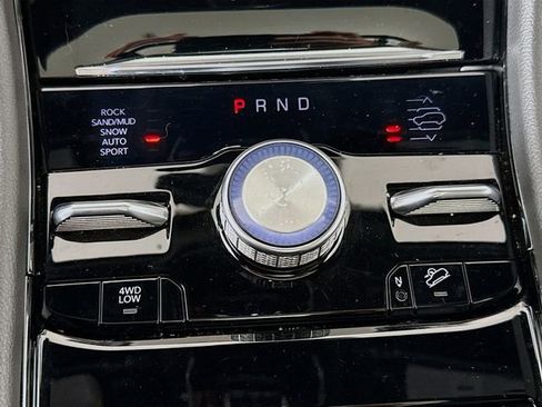 Used 2022 Jeep Grand Cherokee L Overland w/ Luxury Tech Group IV image 17