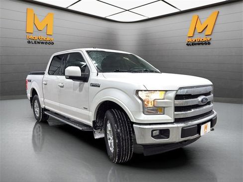 Used 2017 Ford F150 Lariat w/ Equipment Group 501A Mid image 3